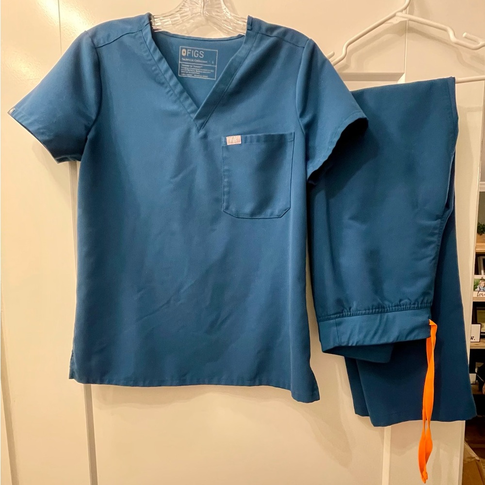 Figs scrub set, small top, small TALL bottom